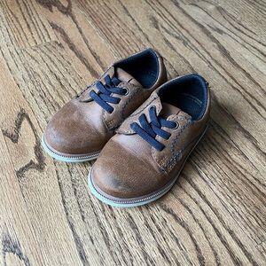 Boys brown dress shoe - size 8 - GUC!